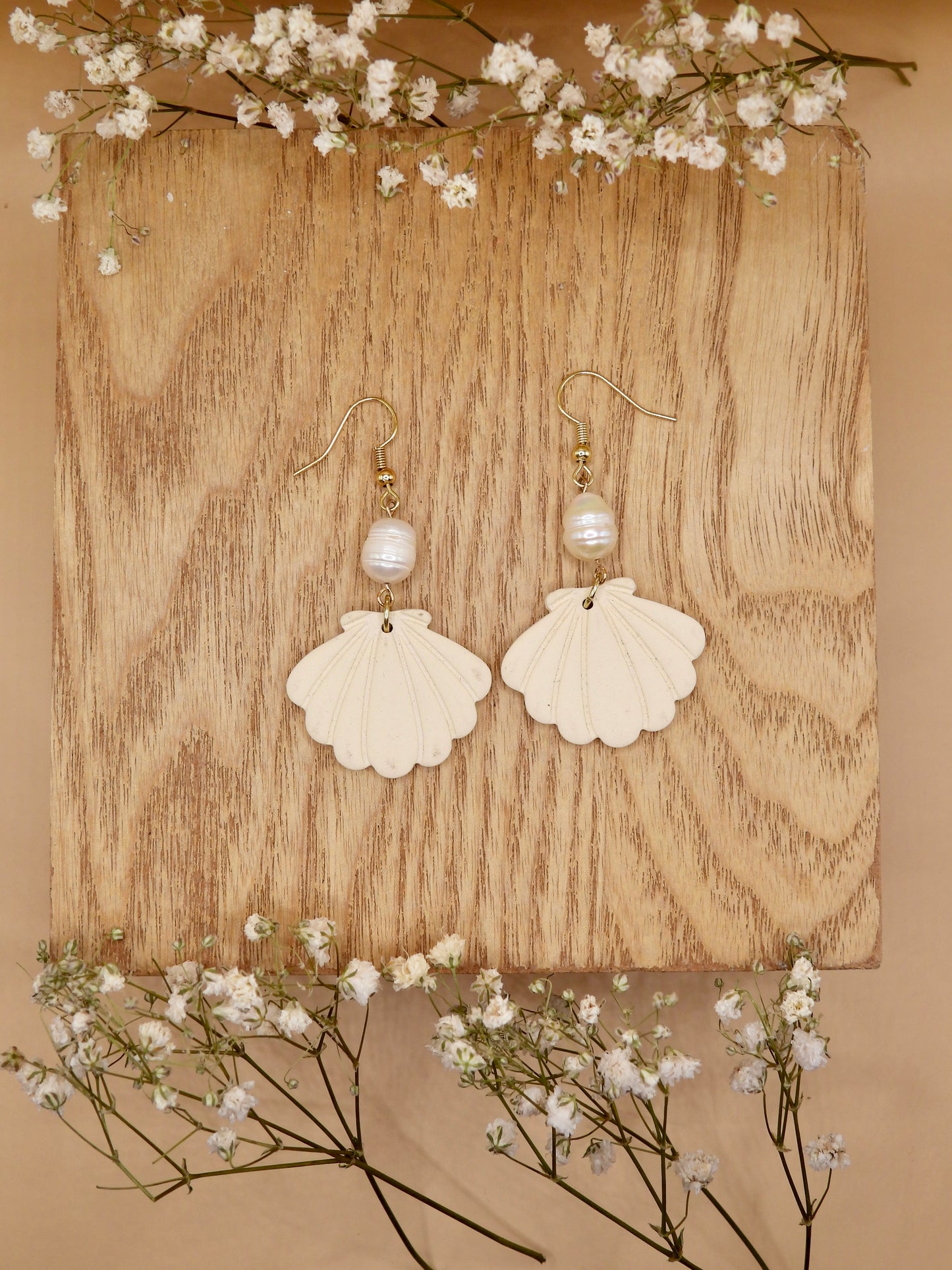 treasured scallop earring