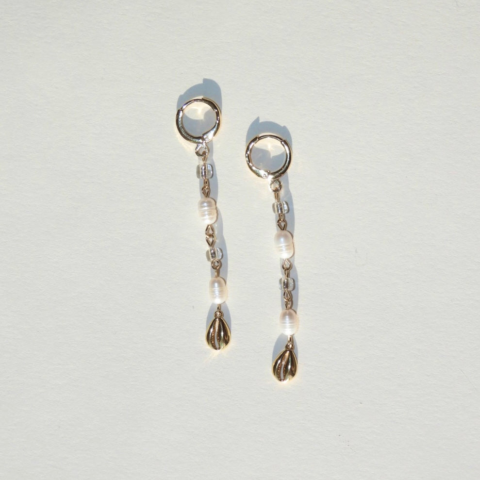 shell cove dangle earring