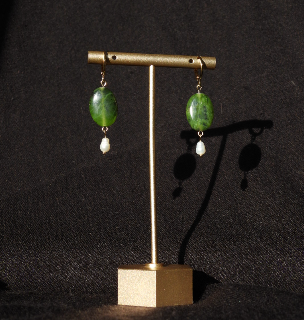 evergreen pearl earring