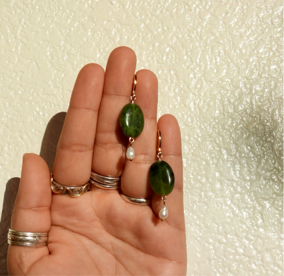 evergreen pearl earring