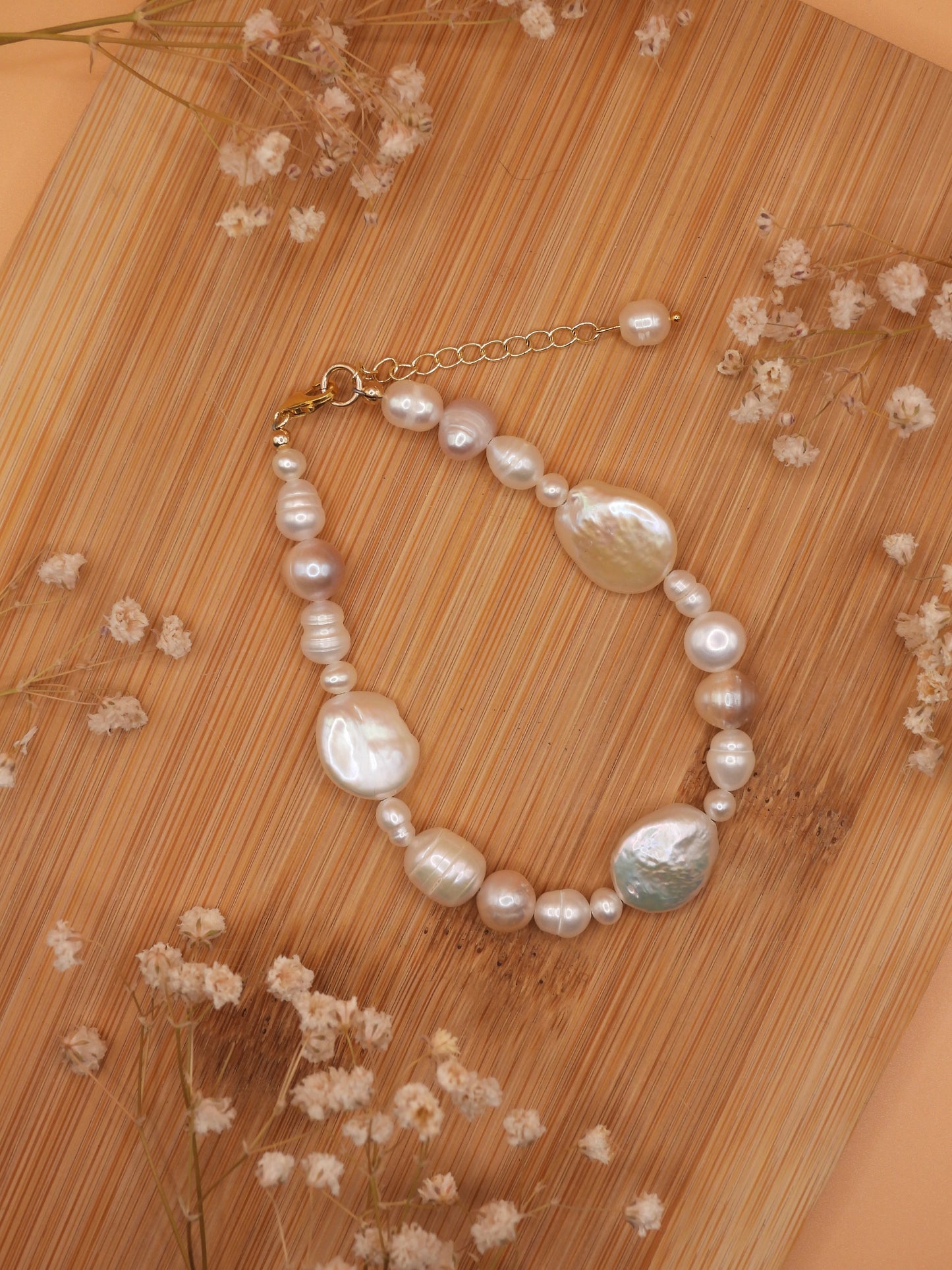 chunky pearl bracelet