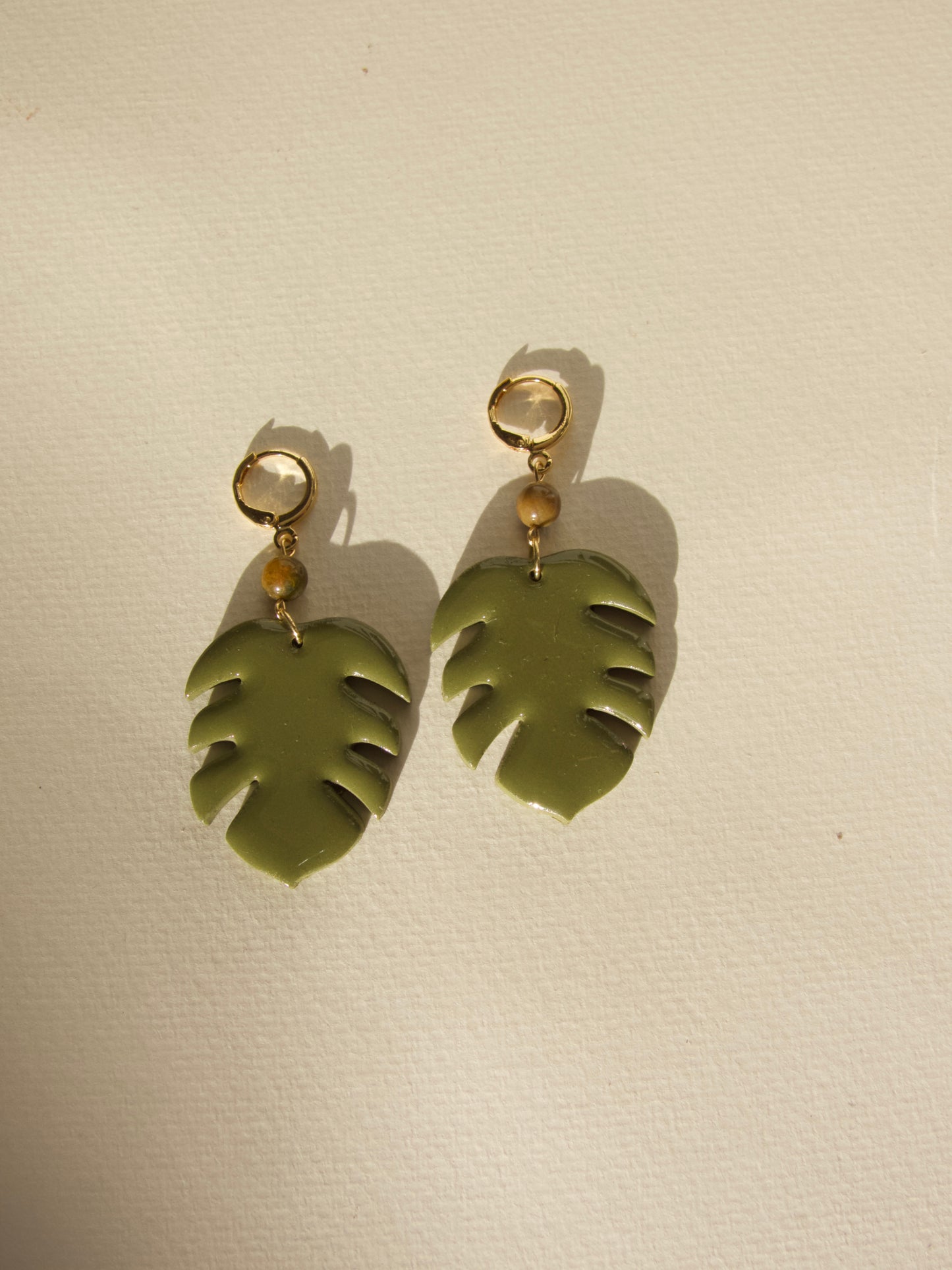 monstera earring