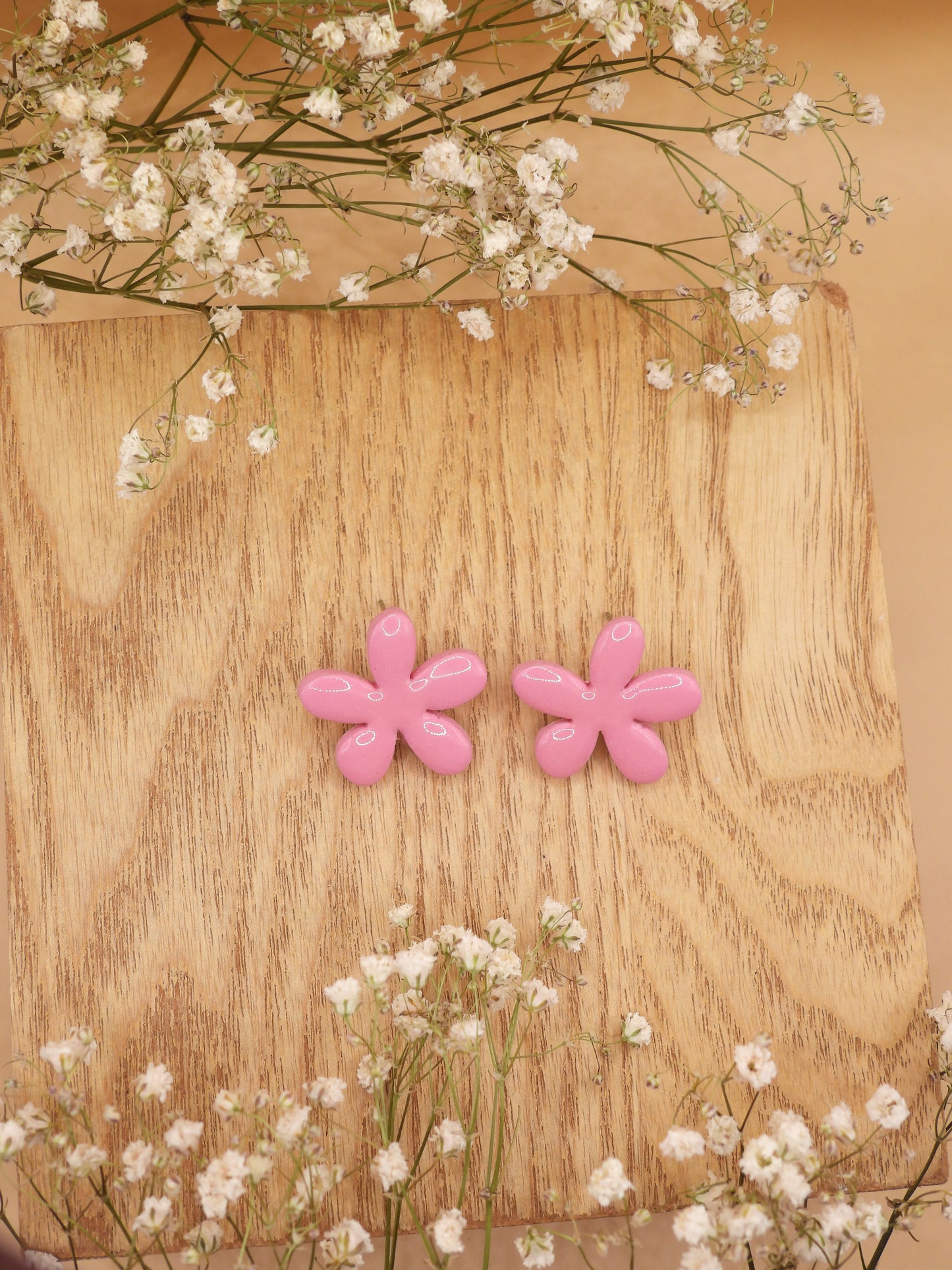 bikini bottom flower earring
