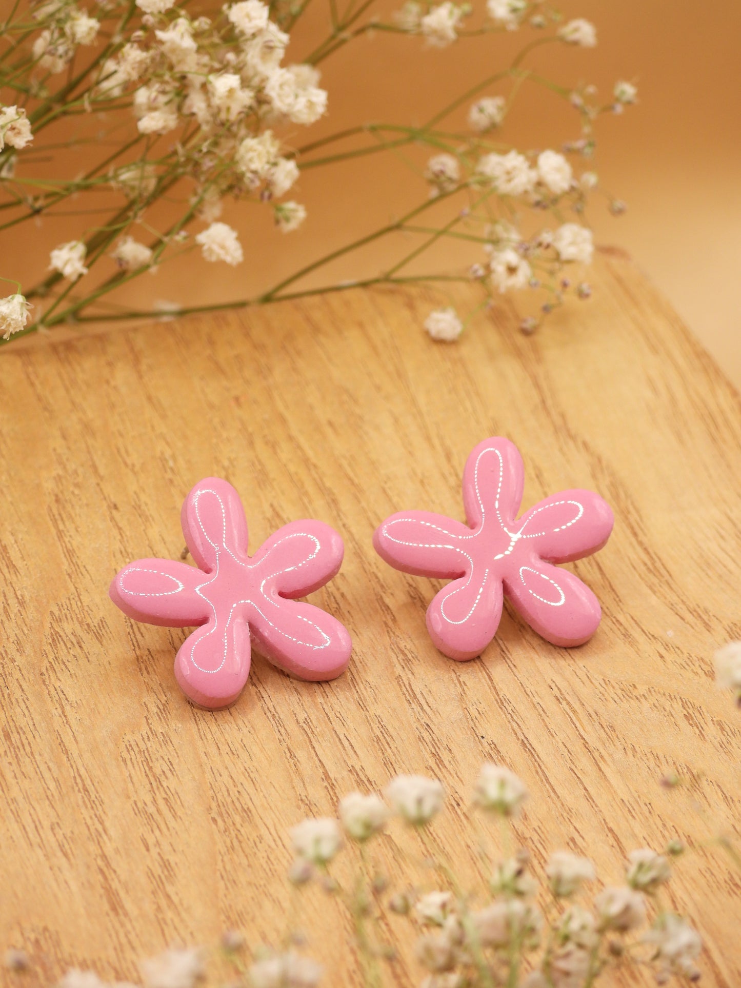 bikini bottom flower earring
