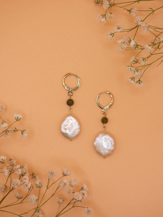 olive pearl earring