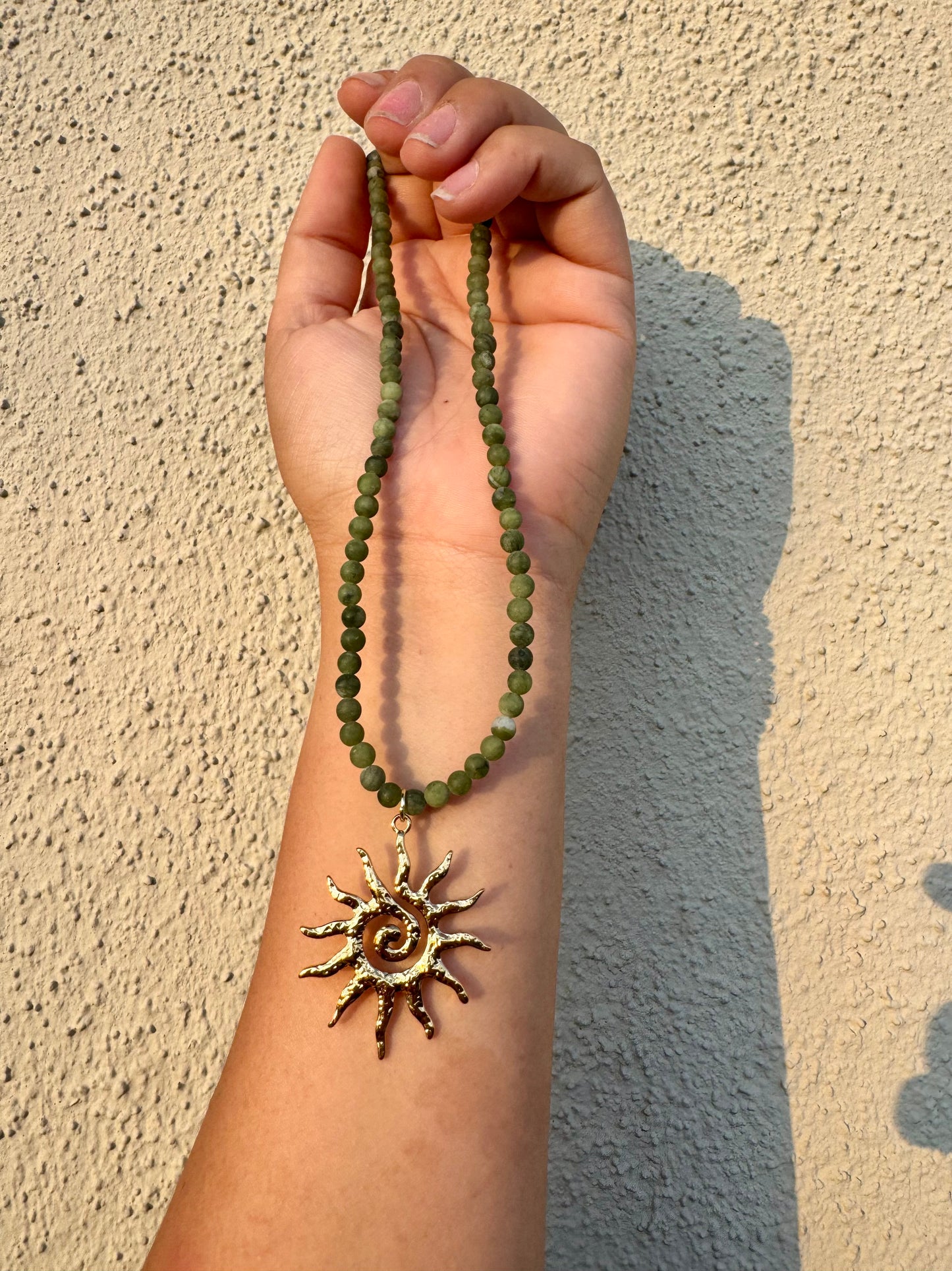 sunbathe necklace
