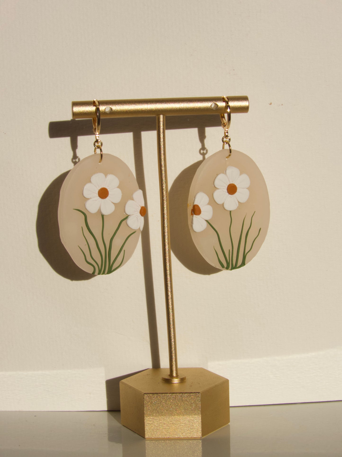 oval daisy earring